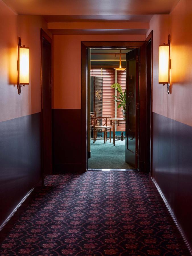 Ulysses, An Ash Hotel Baltimore Bagian luar foto