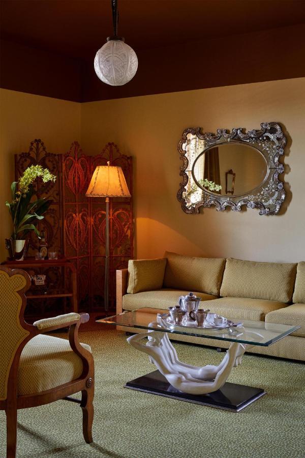 Ulysses, An Ash Hotel Baltimore Bagian luar foto