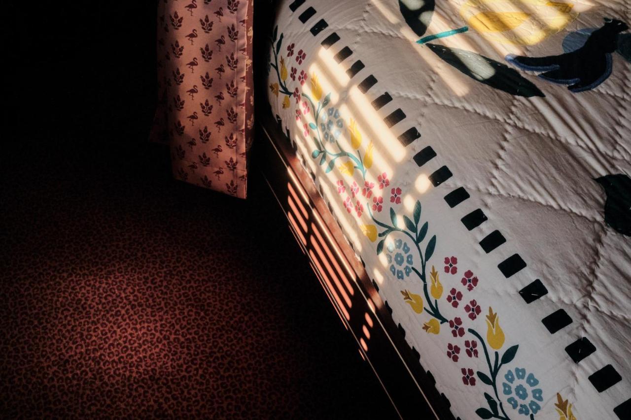 Ulysses, An Ash Hotel Baltimore Bagian luar foto