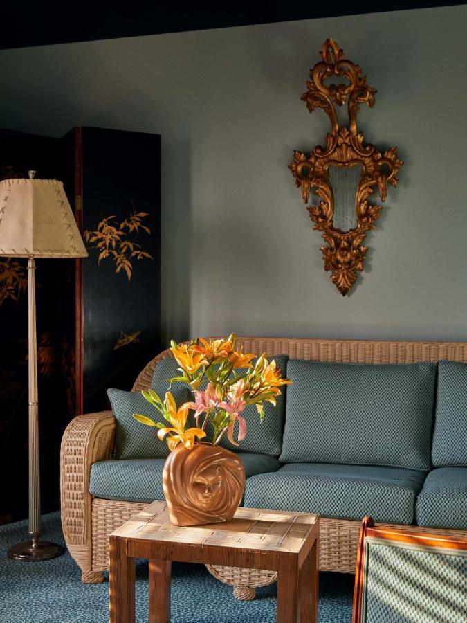 Ulysses, An Ash Hotel Baltimore Bagian luar foto