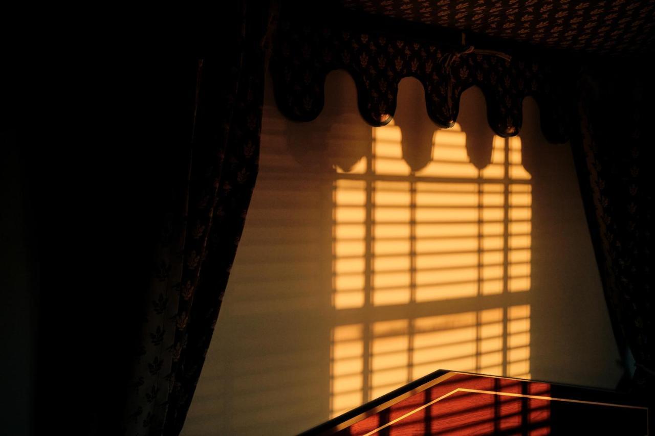 Ulysses, An Ash Hotel Baltimore Bagian luar foto